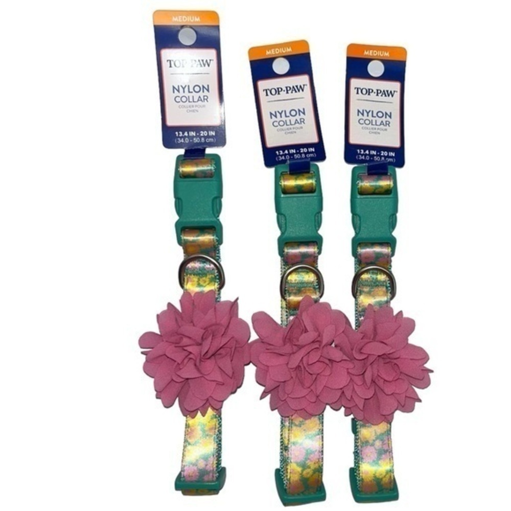 Top paw collar size medium flowers NEW WITH TAGS